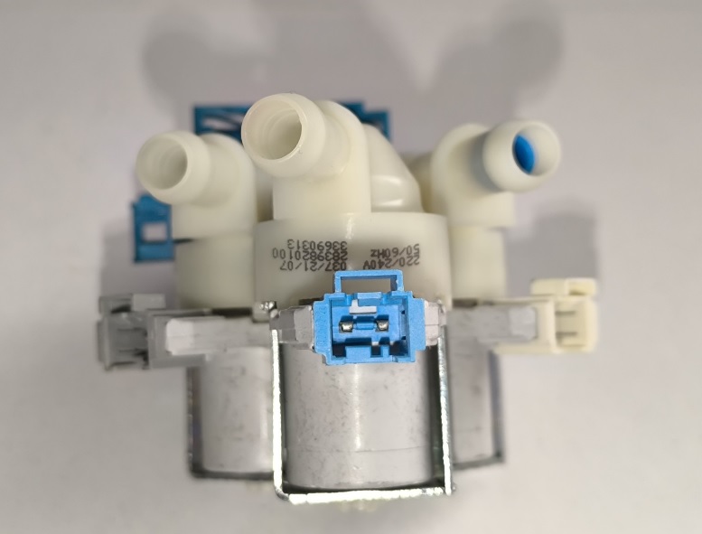 Arçelik Çamaşır Makinesi 12143 CMK 12KG 3 lü Su Giriş Ventili - Sayaç Kartlı